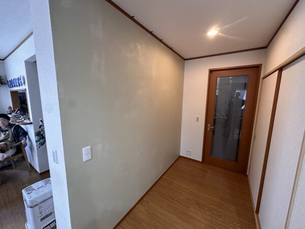 松本市にて室内塗装・左官工事〈塗り壁の施工〉 施工後