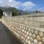 長野県安曇野市穂高にて塀の汚れ除去〈高圧洗浄〉