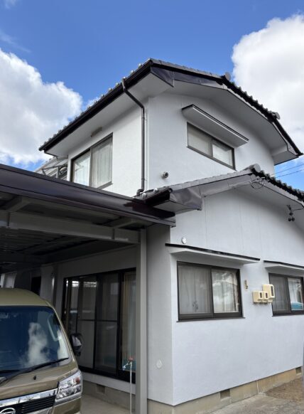 大町市にて外壁塗装・屋根塗装〈外壁のひび割れ・色褪せのお悩み〉 施工後
